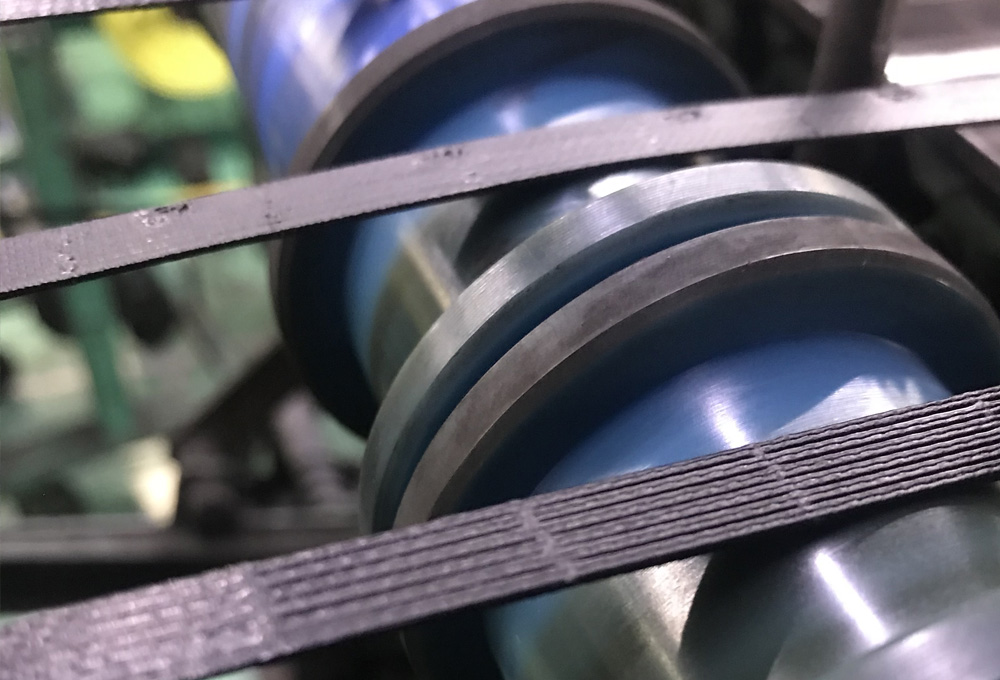 タイヤ製品製造、機械メンテナンス